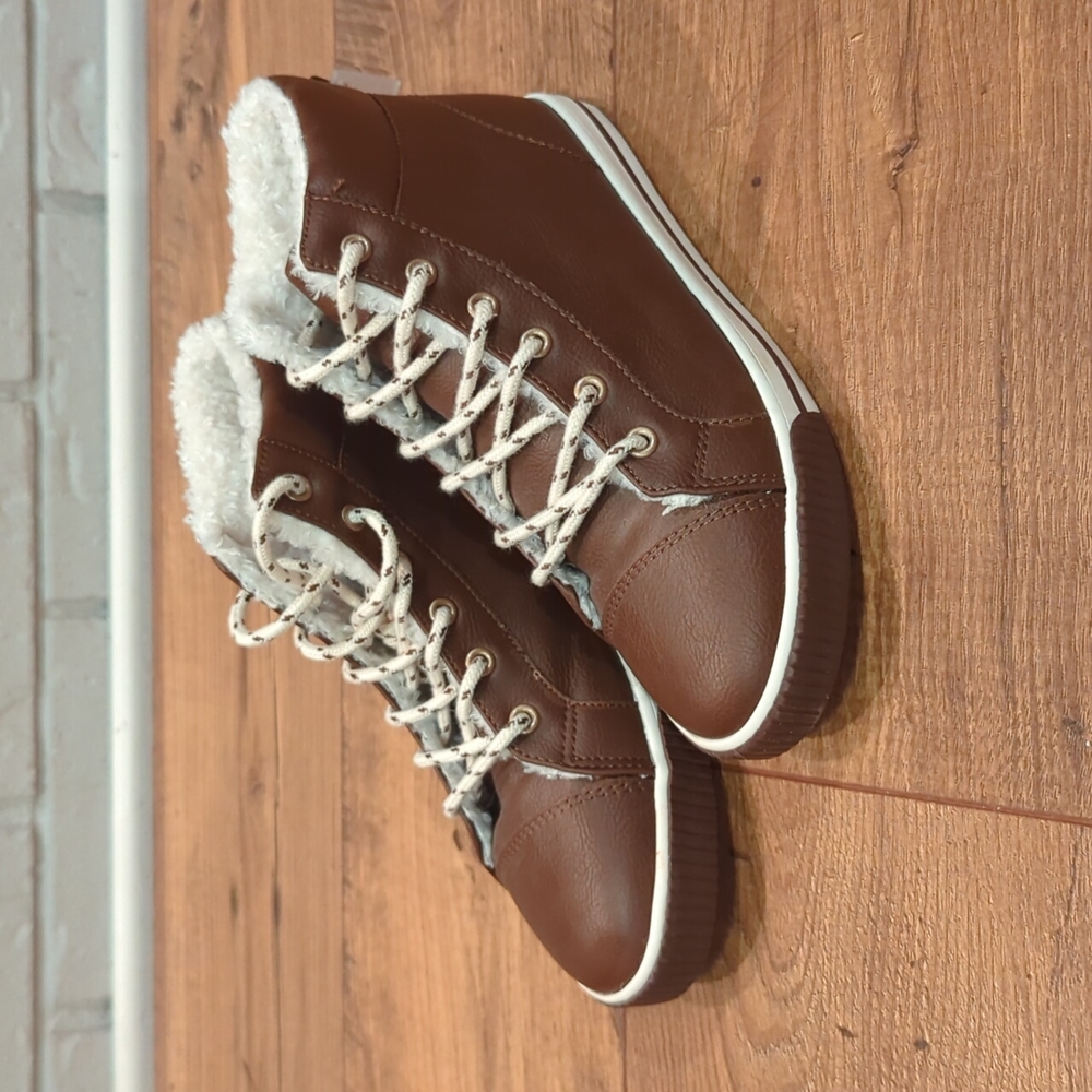 Gymboree boys boots